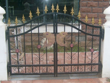 鐵藝大(dà)門